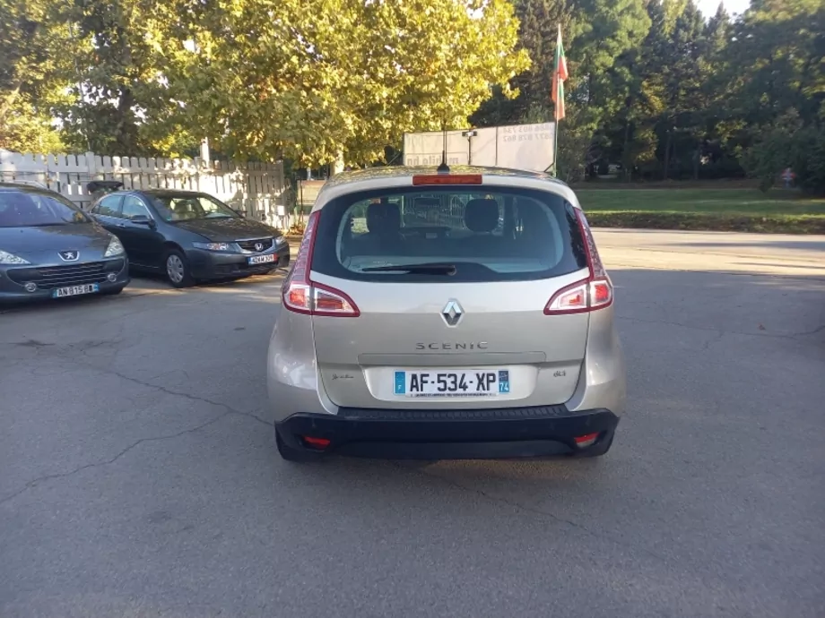 ID:713 - RENAULT GRAND SCENIC