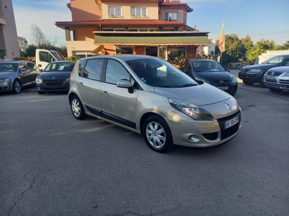 ID:713 - RENAULT GRAND SCENIC