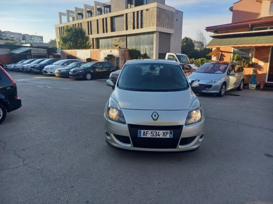 ID:713 - RENAULT GRAND SCENIC