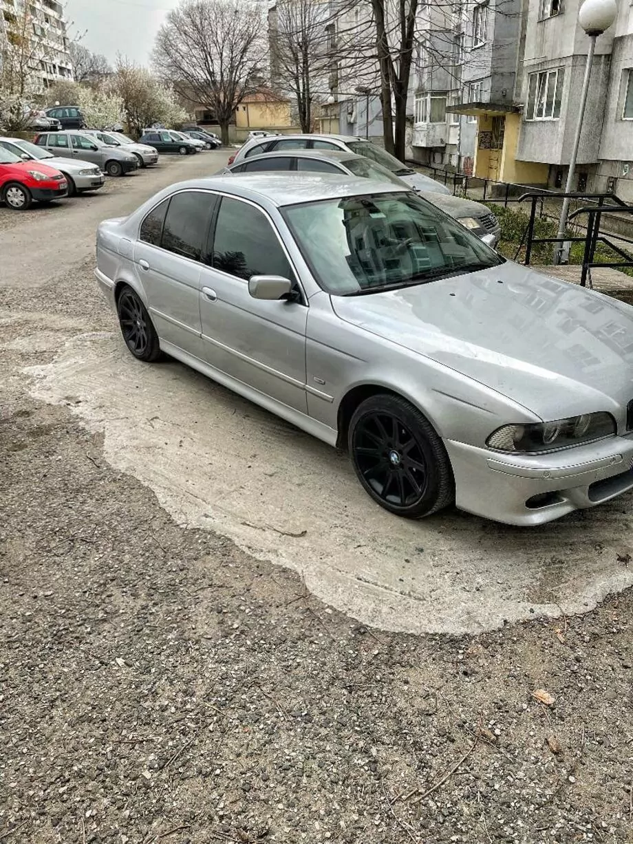 ID:716 - BMW 525