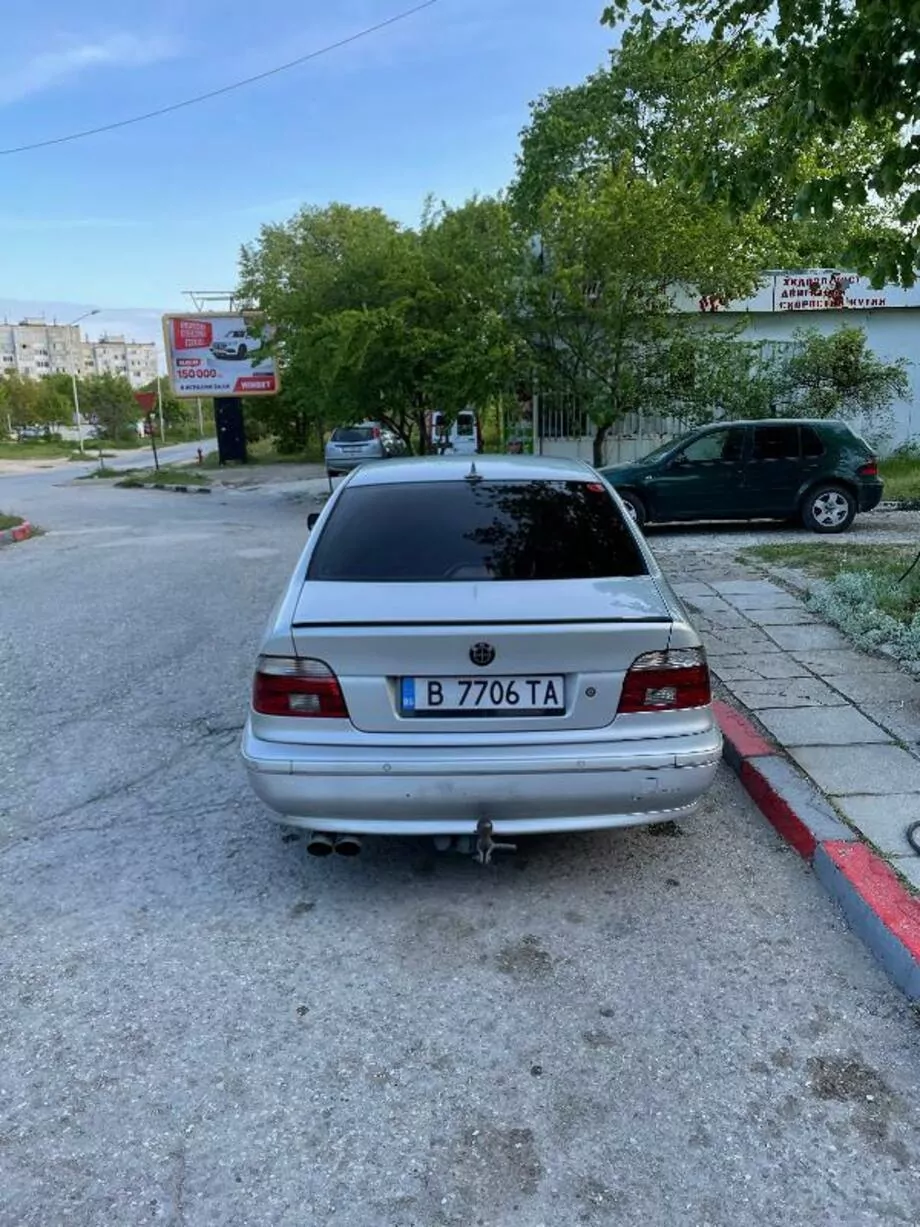 ID:716 - BMW 525