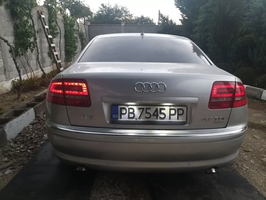 ID:732 - AUDI A8