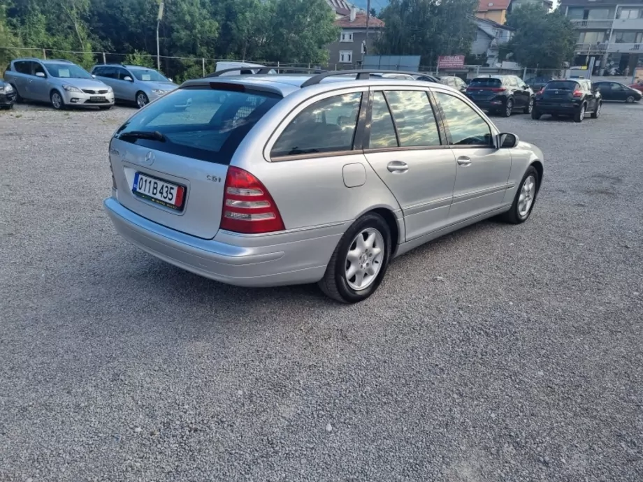 ID:733 - MERCEDES-BENZ CLC 200