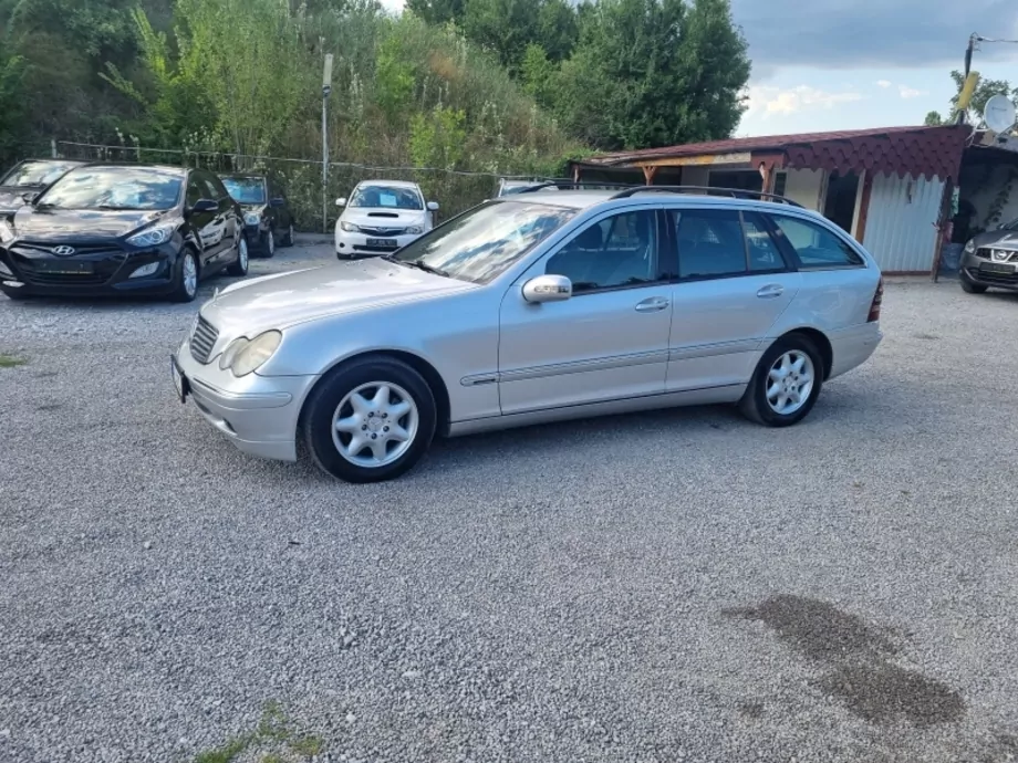 ID:733 - MERCEDES-BENZ CLC 200