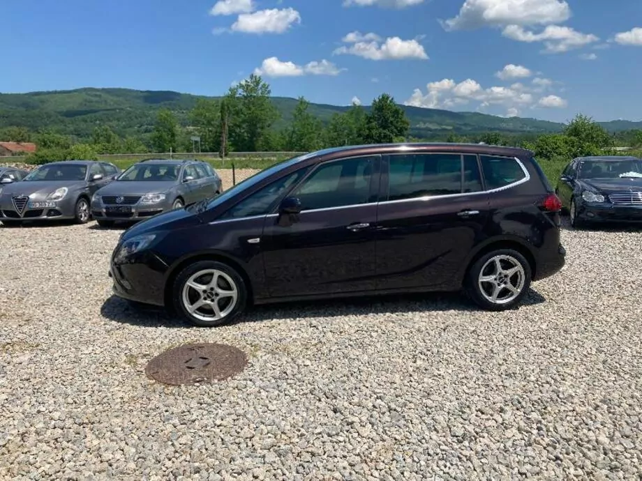 ID:737 - OPEL ZAFIRA