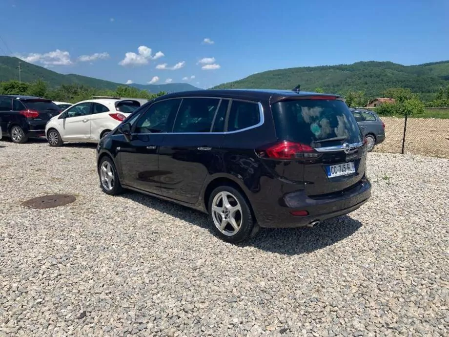 ID:737 - OPEL ZAFIRA