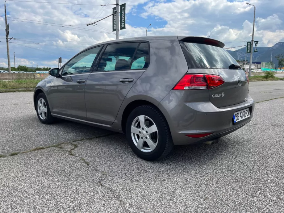 ID:741 - VOLKSWAGEN GOLF