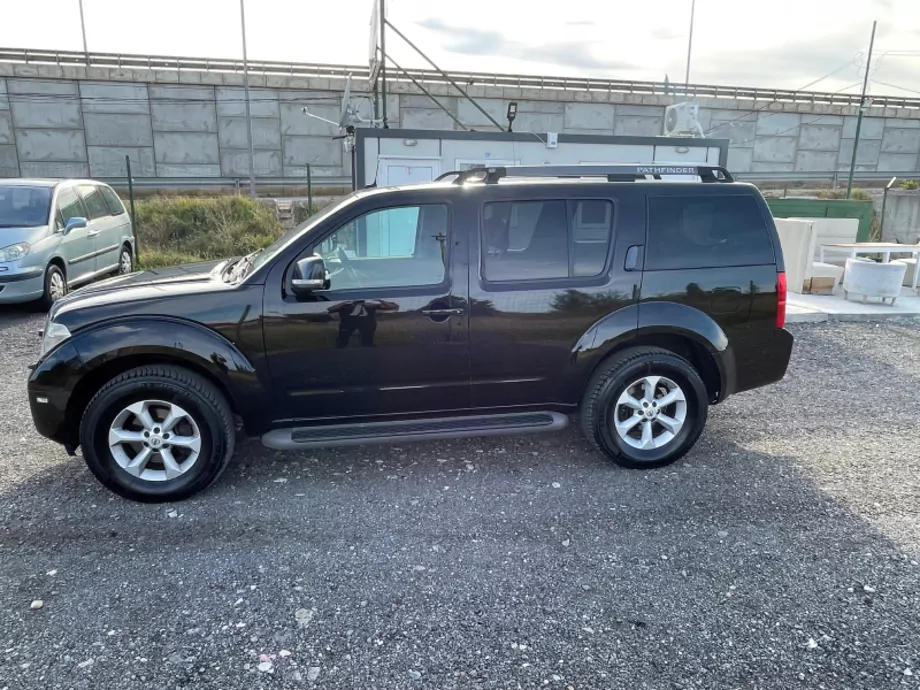 ID:744 - NISSAN PATHFINDER