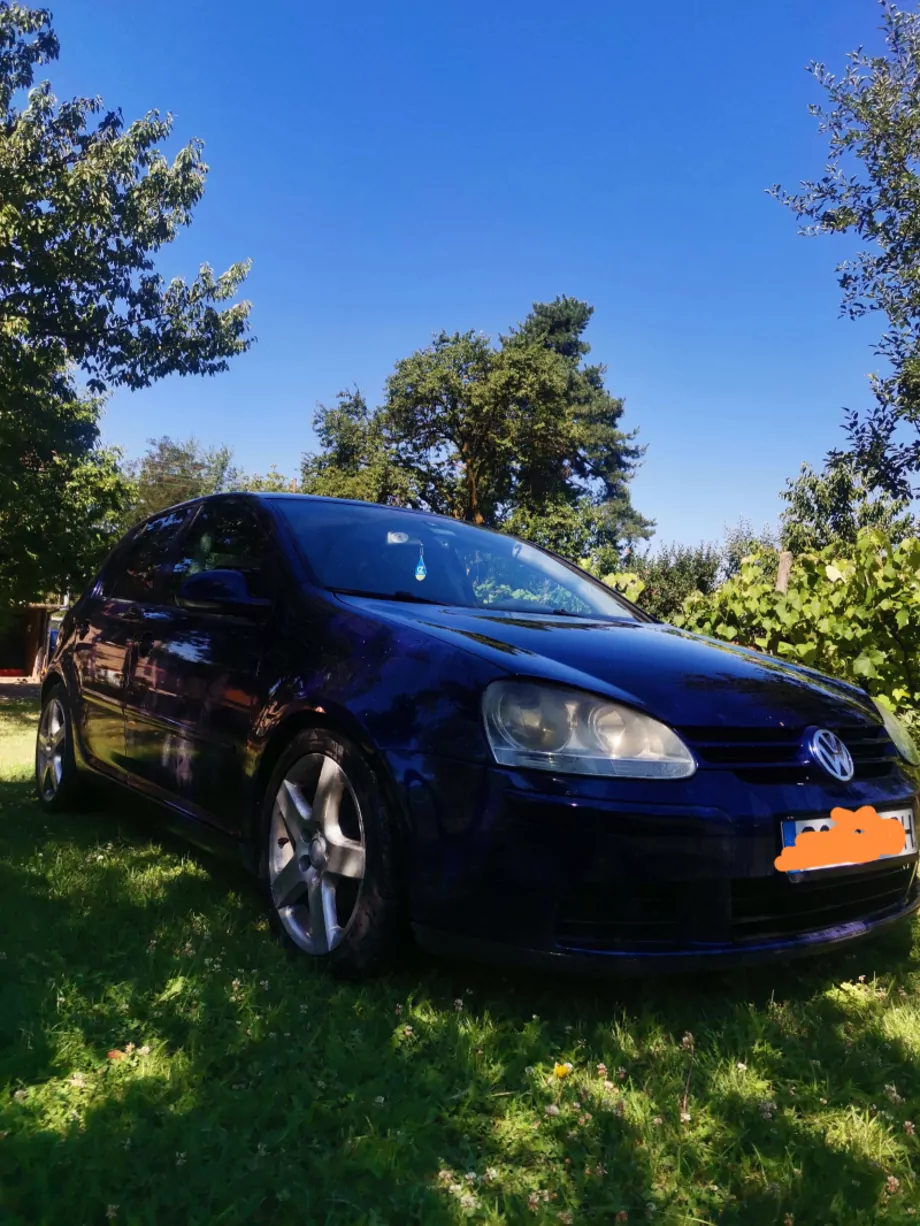 ID:748 - VOLKSWAGEN GOLF