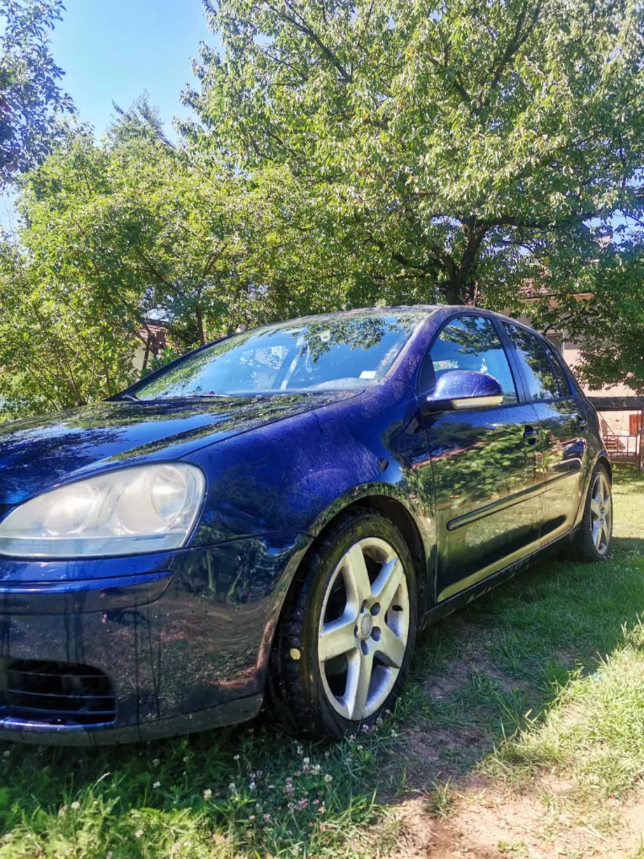 ID:748 - VOLKSWAGEN GOLF