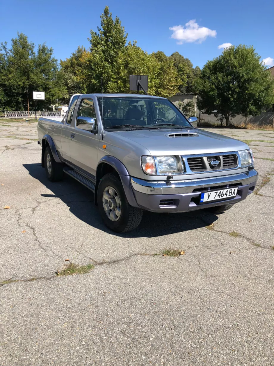 ID:764 - NISSAN NAVARA