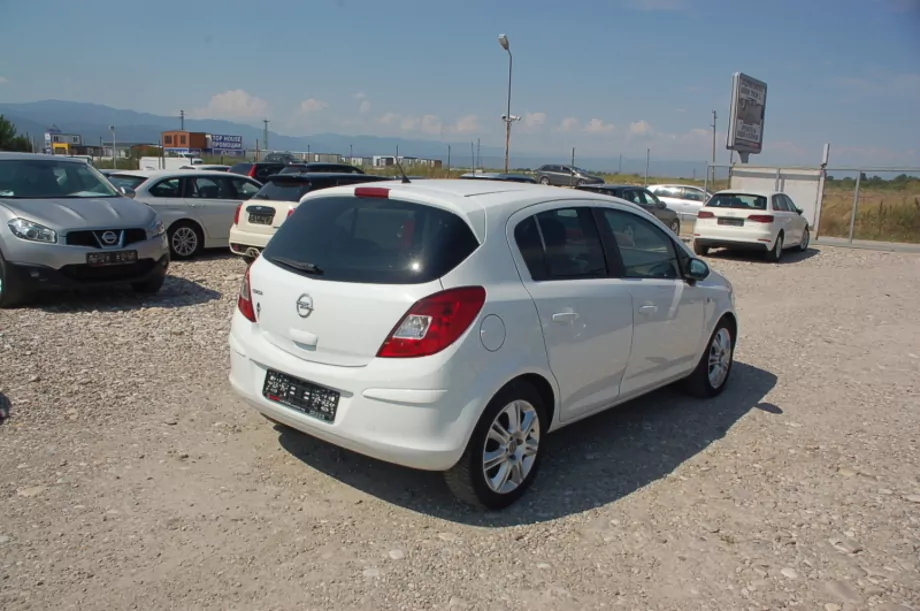 ID:765 - OPEL CORSA