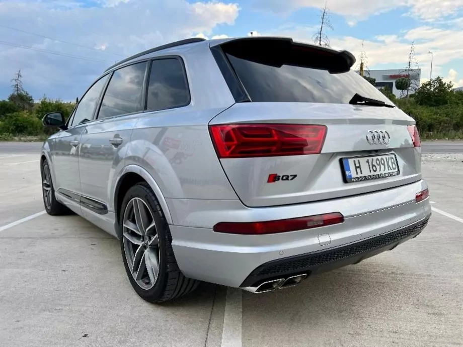 ID:784 - AUDI SQ7