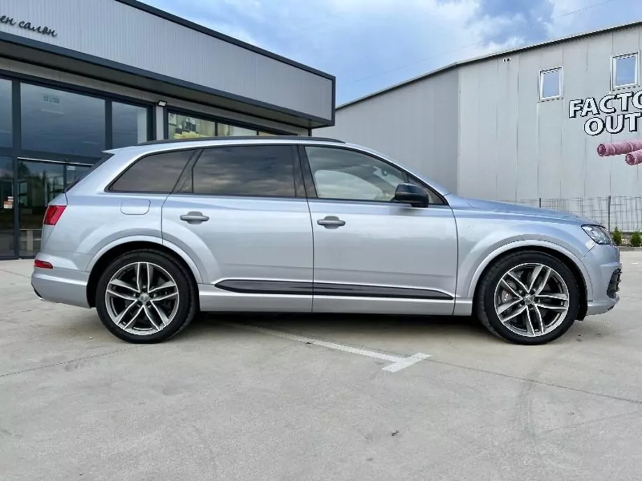 ID:784 - AUDI SQ7