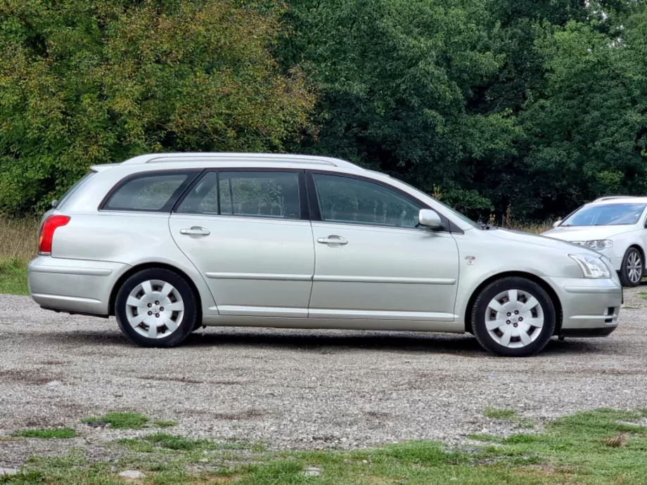 ID:789 - TOYOTA AVENSIS