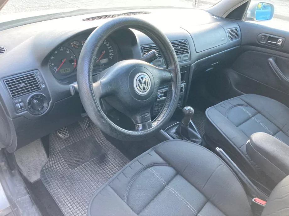 ID:809 - VOLKSWAGEN GOLF