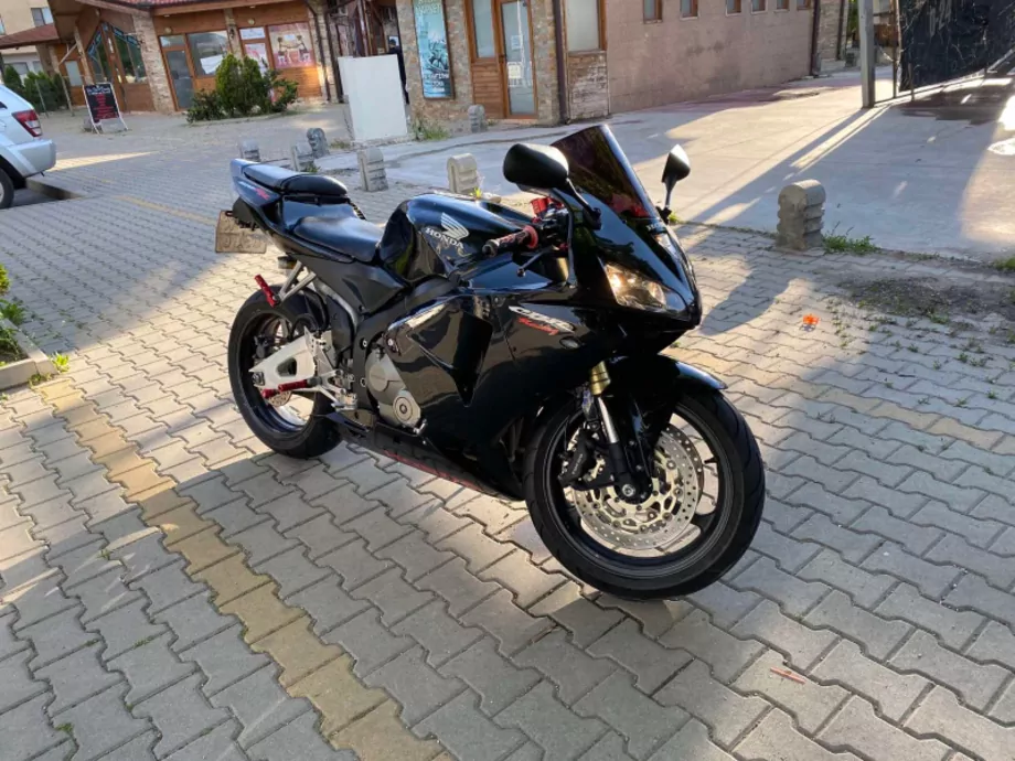 ID:814 - HONDA CBR