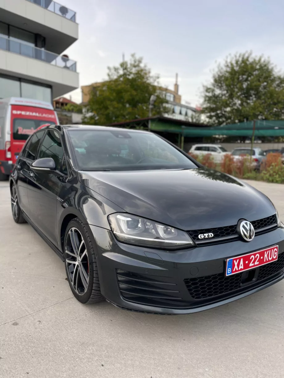 ID:815 - VOLKSWAGEN GOLF