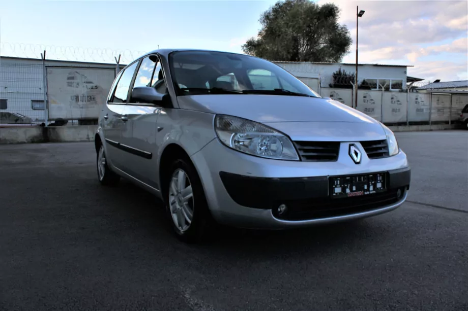 ID:828 - RENAULT GRAND SCENIC