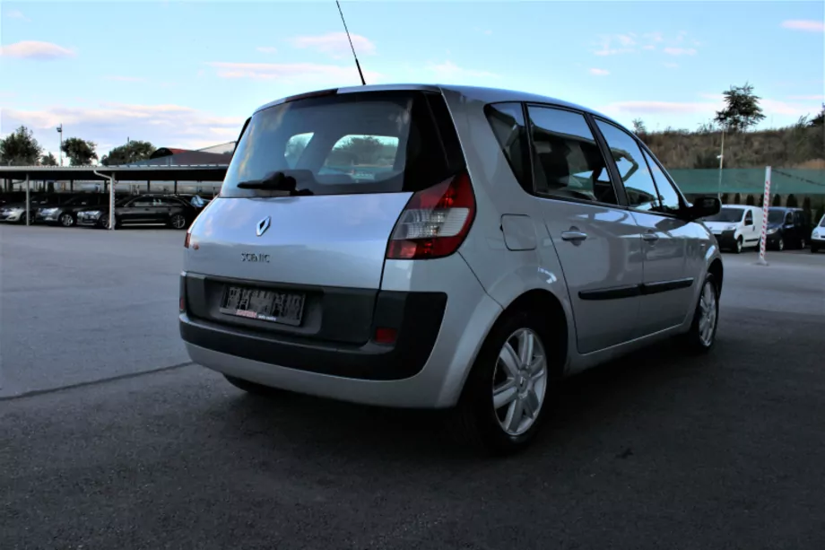 ID:828 - RENAULT GRAND SCENIC