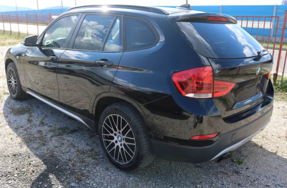 ID:829 - BMW X1