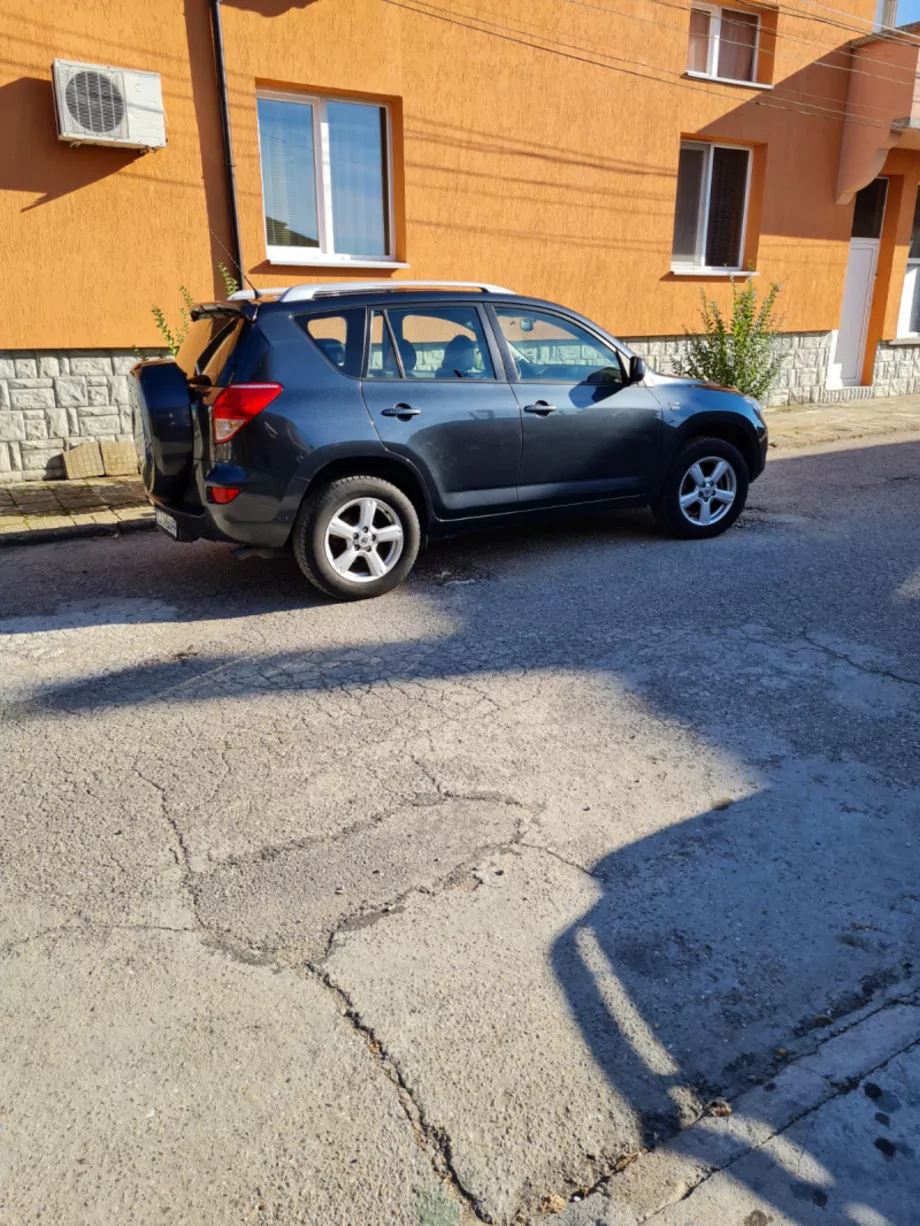 ID:850 - TOYOTA RAV4