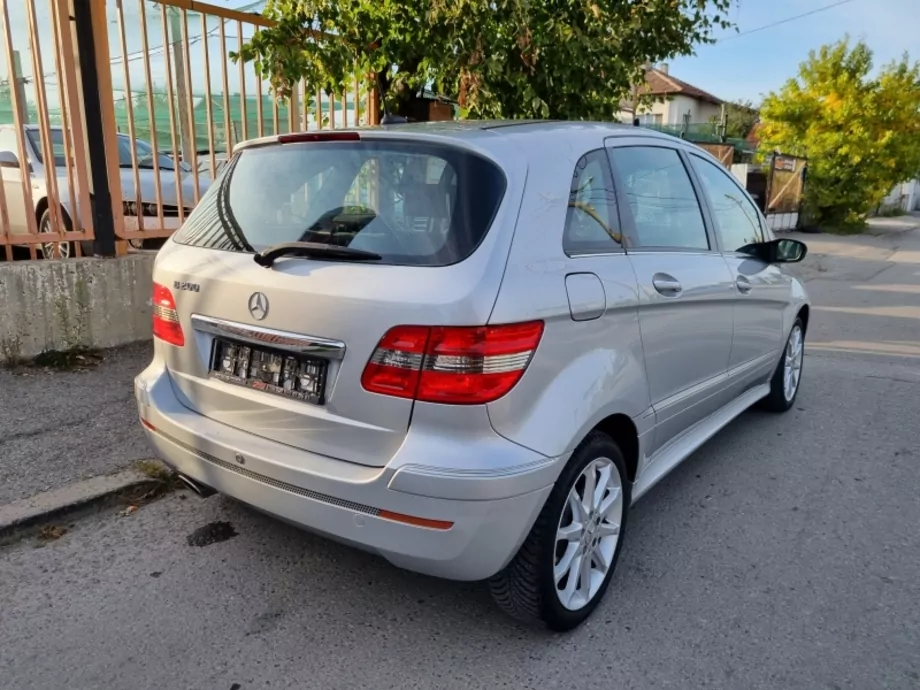 ID:864 - MERCEDES-BENZ B 200