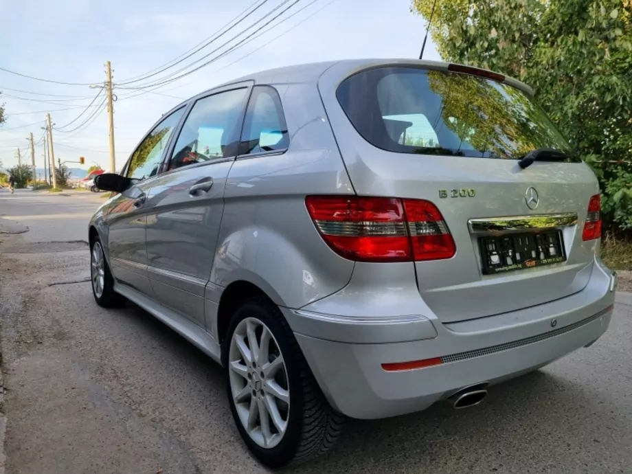 ID:864 - MERCEDES-BENZ B 200